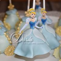 Cinderella cakepops