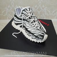 Yeezy Zebra shoe cake 