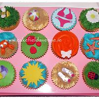 SUMMER THEMED CUPCAKES