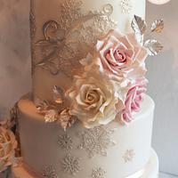 Roses and snowflakes cake
