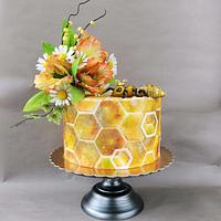 Flower cake with bee