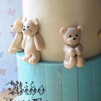 Giraffe Teddy Bear Baby Shower Cake 