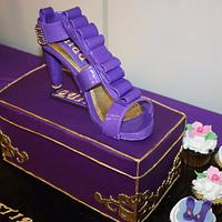 shoe and box cake 