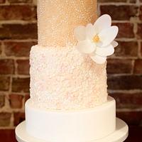 Pearl and Magnolia Wedding cake