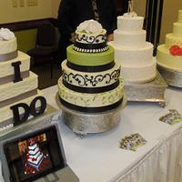 Wedding show tiered cakes
