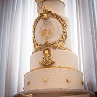 Miss Diva and the mirror  white & gold wedding cake 