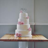 ELEGANT LACE WEDDING CAKE