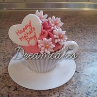 Mothers day cupcake