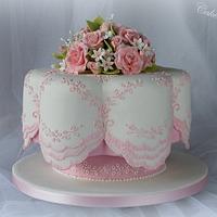 White and Pink cake with Pink Roses
