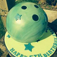 Bowling ball cake for little Freddie 