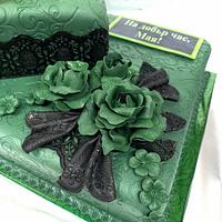 Lace and flowers Green cake 