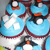 Happy Feet themed cupcakes
