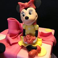 Michey & Minnie on a cake