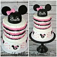 Mini Minnie Mouse Cake