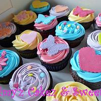 Bright & Colorful cupcakes