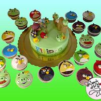 Angry Birds cake & cupcakes