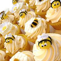 Babee Bumble Bee cupcakes