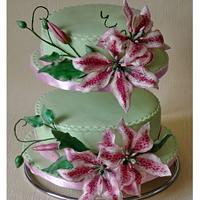 Tiger Lilies Wedding Cake