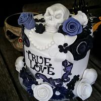TRUE LOVE CAKE