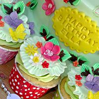 Ella's 3rd birthday cake & cupcakes 