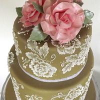 Coffee & White Wedding Cake & Pink Sugar Roses :) x