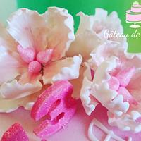 Pastel pink floral cake