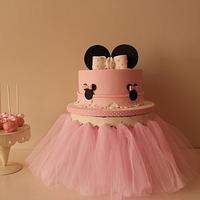 Minnie Mouse dessert table 