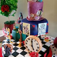 Alice in Wonderland-Steampunk Birthday Cake