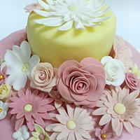 Floral Shabby Chic Cake
