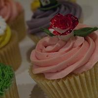Mad hatter tea party cupcakes 