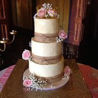 Messy ganache wedding cake
