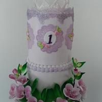 Flowers and crown birthday cake