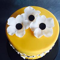 Buttercup Yellow cake