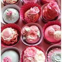 Vintage Inspired Cupcakes