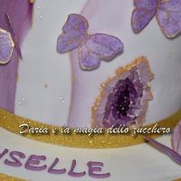 Butterfly marble cake with geode