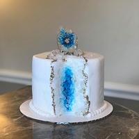 Geode cake with Geode topper