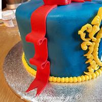 SNOW WHITE CAKE