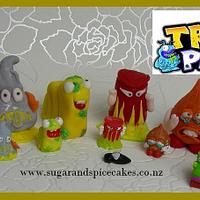 The Trash Pack! The Gross Gang in your Garbage! Cake toppers...