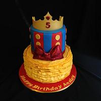 Snow White Themed cake