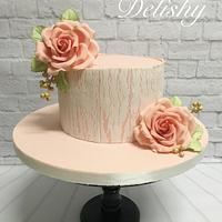 Pastel colors crackle effect cake 