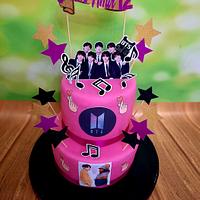 "BTS music team cake"