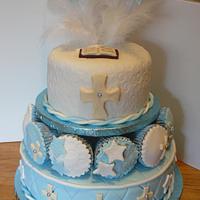 Transforming Christening cake WITH or WITHOUT cupcakes 