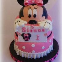 'White Crafty Cake' inspired Minnie Mouse Cake