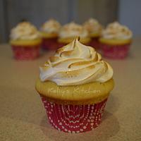 Lemon meringue cupcakes 