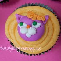 Meeoooww! Handmade fondant kitties on cupcakes for cat rescue benefit event.