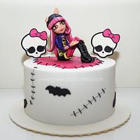 Monster High (Howleen Wolf) Cake