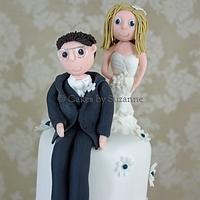 Character and Daisy Wedding Cake