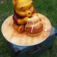 Pooh Bear Cake 