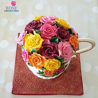 Old Country Roses Vase Cake