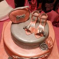 Pink and silver cake for Chichi